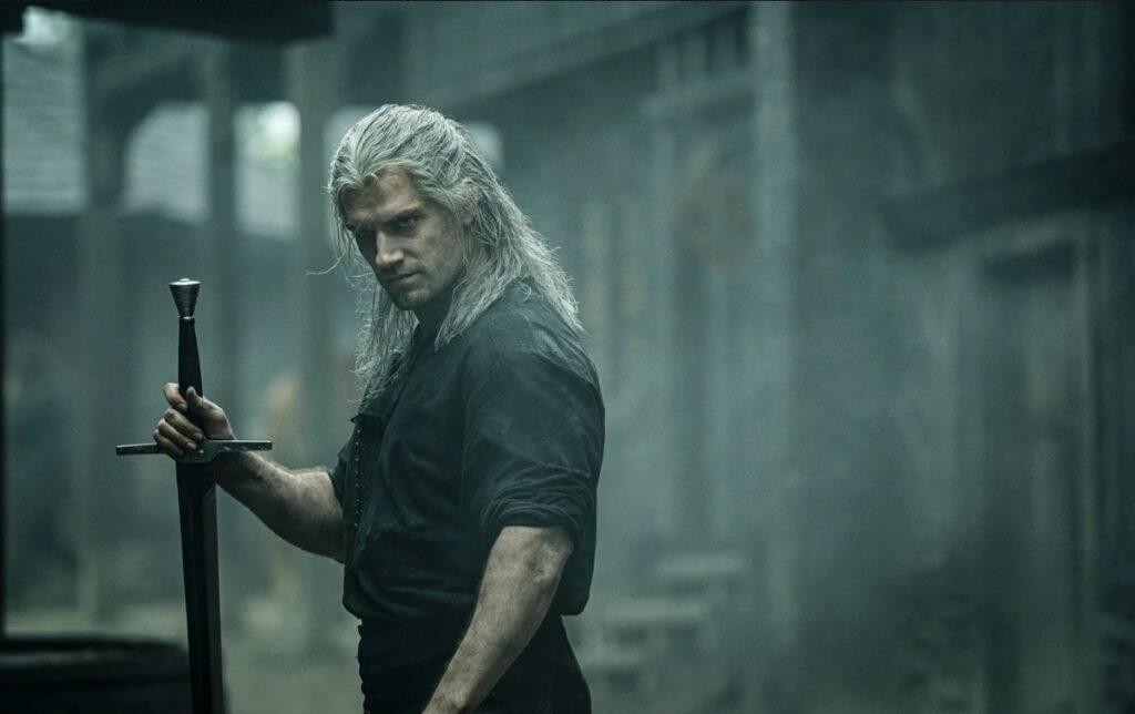 Netflix《巫师》电视剧杰洛特打斗片段 白狼耍剑舞