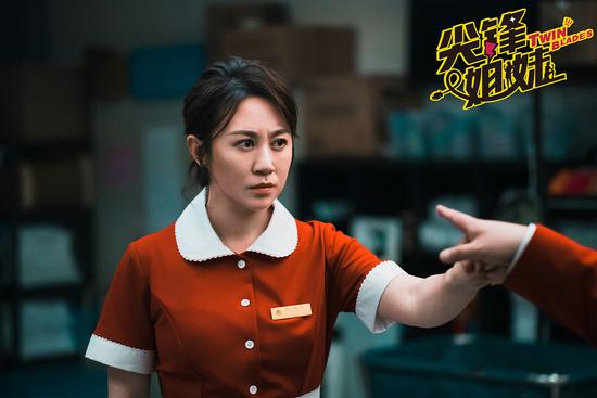 马丽与“破产姐妹”卡洛琳动作喜剧《尖锋姐妹》先导预告